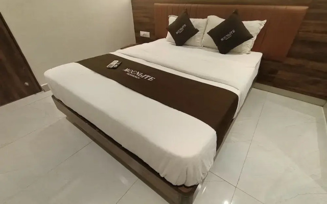 Hotel Moon Lite Residency Marve Malad