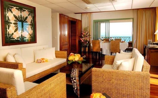 Hilton Hotel Tahiti in Faaa, French Polynesia from 487$, photos, reviews - zenhotels.com