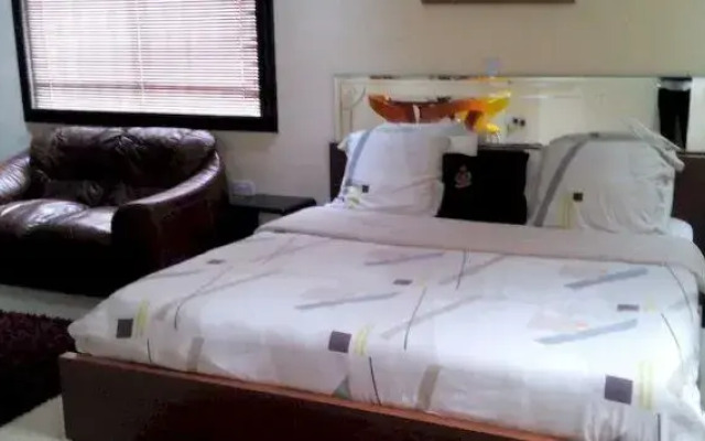 Marshal Suites Luxury Apartments