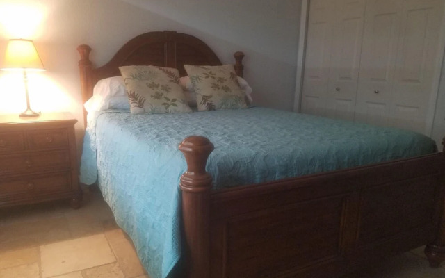 Vistalmar Two Bedroom Deluxe Apartment