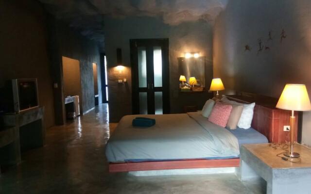 Avartarn Miracles Hotel