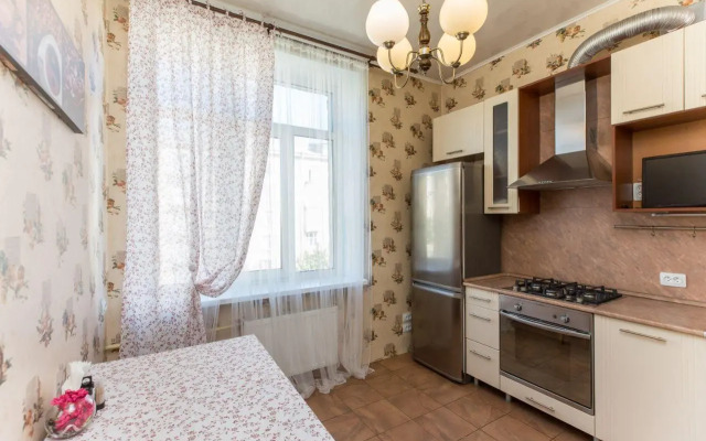 Апартаменты на улице Типанова 16