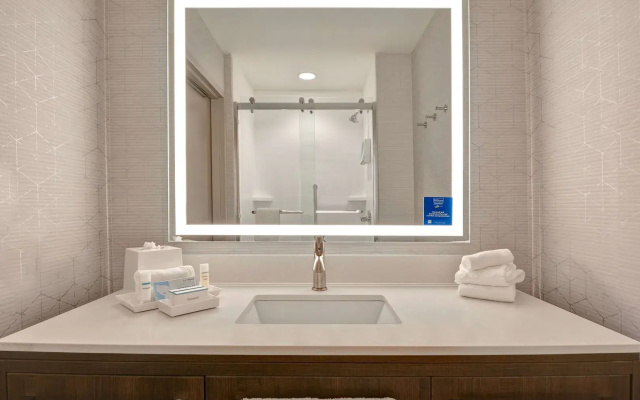 Home2 Suites by Hilton Savannah Midtown, GA