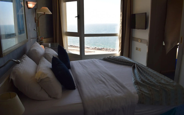 Romance Alexandria