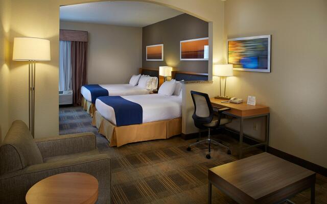 Holiday Inn Express & Suites Orangeburg