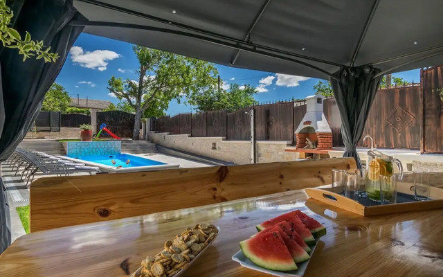 Villa Patrick Comfortable Holiday Residence