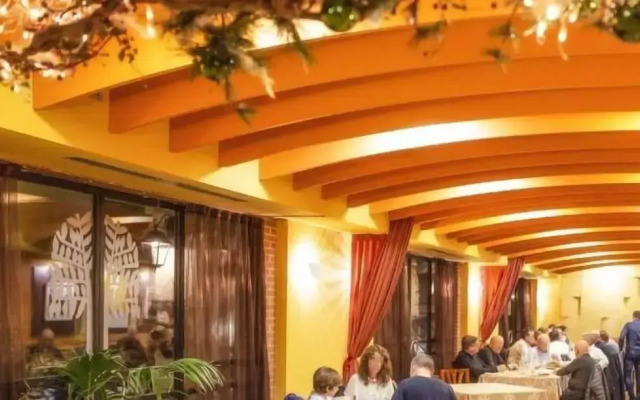 Hotel Ristorante Due Platani