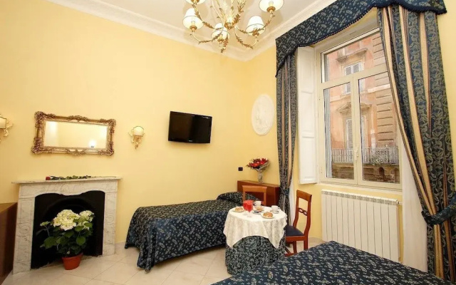Caroline Suite