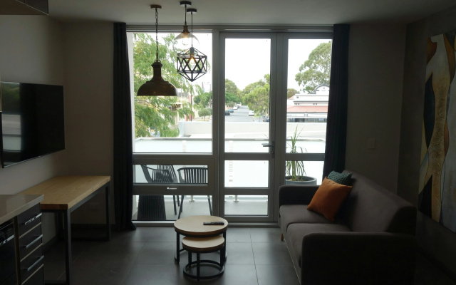 Semaphore Splash Apartments