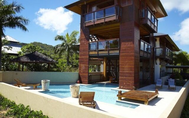 Lotus House