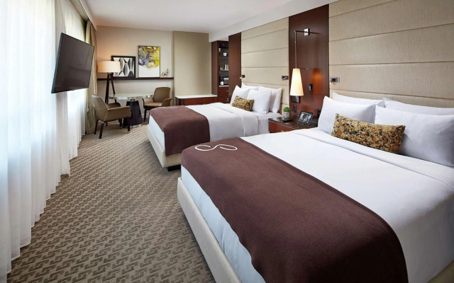 The Statler Dallas Curio Collection By Hilton