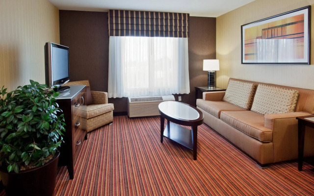 Holiday Inn Express Suites Belmont by IHG