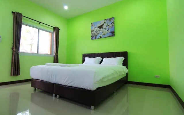 Khaohom Resort