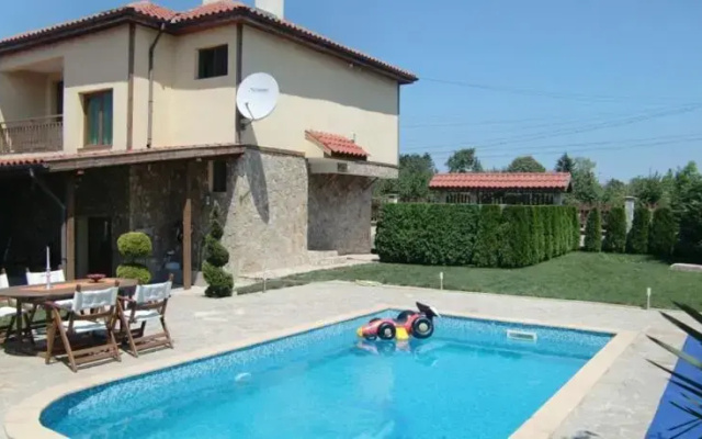 Villa Sokolovo