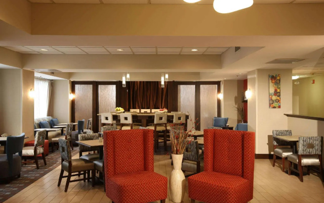 Hampton Inn Pennsville