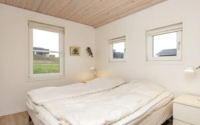 10 Person Holiday Home in Lokken