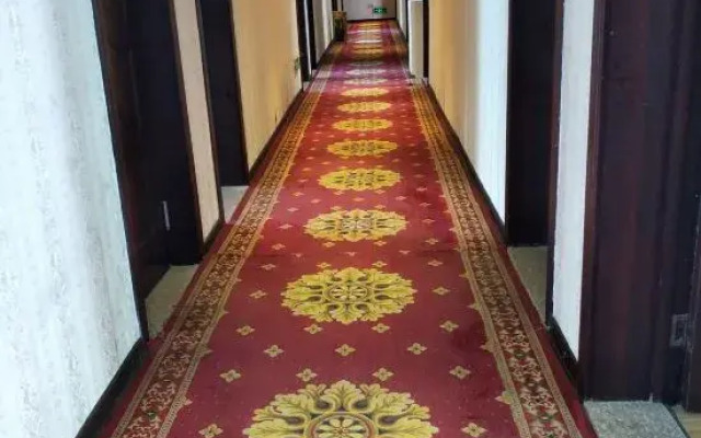 Danzhaihongyundajiudian