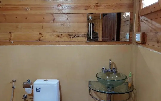 Kadumane Hills Resorts