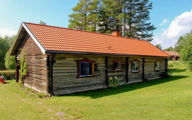 Beautiful 4-5 Persons Cottage in Alvdalen