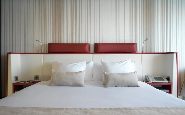 Sunborn Gibraltar Yacht Hotel Resort