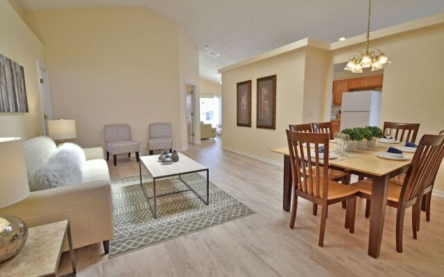 210PD Pine Top 4 Br home by RedAwning