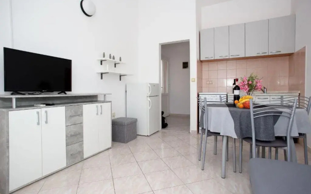 Queen beach Nin apartments Venera - AE1444