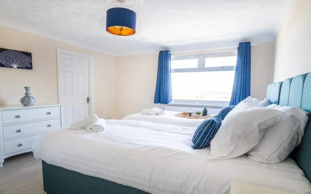 Stunning Sea View Penthouse 2 Bedroom 2 Bathroom