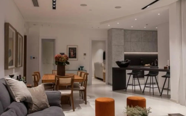 A Spectacular Suite Apartment on a new High Rise