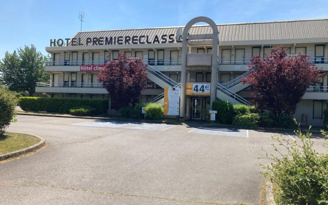 Premiere Classe Bourges (6 kms du centre-ville)
