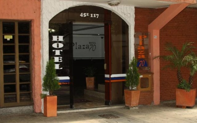 Hotel Plaza 70