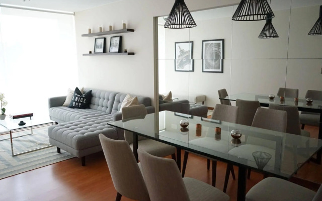 Miraflores Luxury Apartments - Del Solar