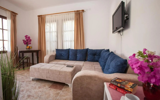 Papermoon Hotel & Apartments