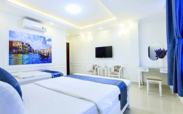 Venice Hotel