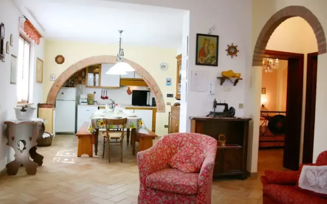 Wonderful Private Villa With Private Pool, TV, Pets Allowed and Parking, Close to Montepulciano