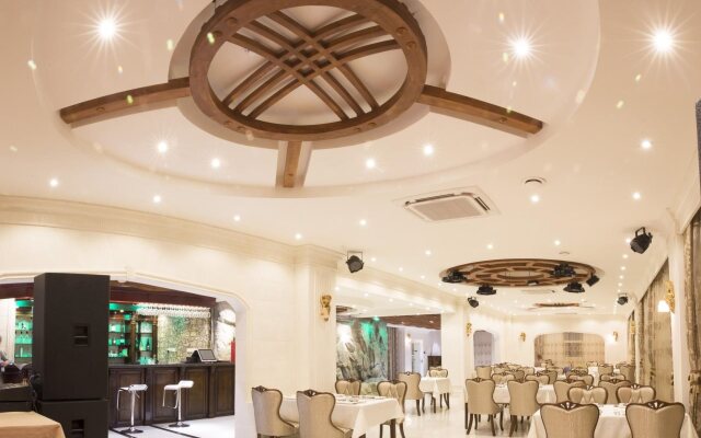 UB Suites Hotel