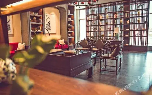 Book Impression Hotel