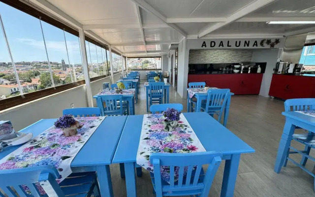Ada Luna Bozcaada