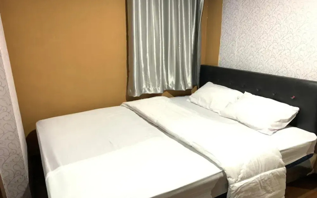 OYO 93585 Apartemen Cibubur Village By Raja Property
