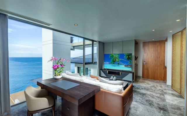 The Aquila Villa