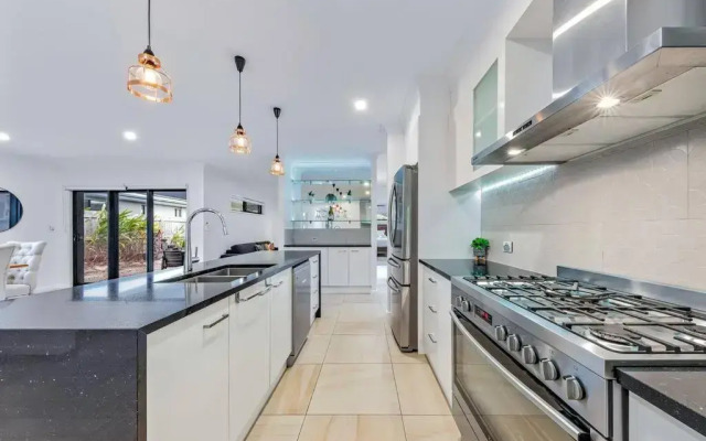 Airlie Beach Home