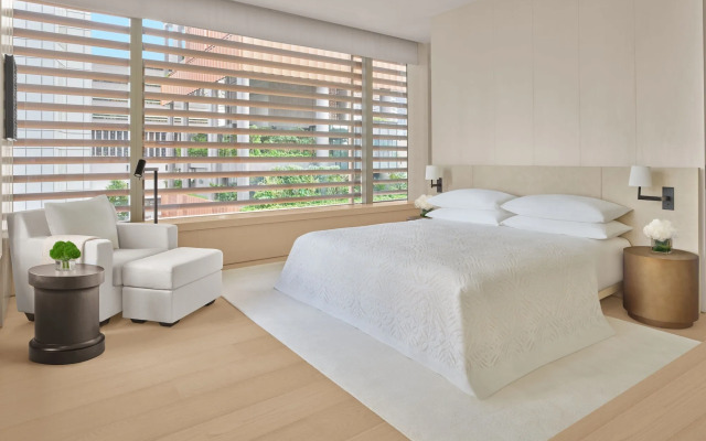 The Singapore EDITION