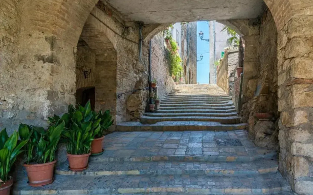 Torre Del Melograno With Heated Pool