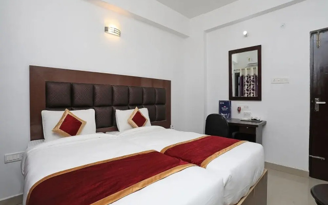 OYO 9675 Hotel Galaxy