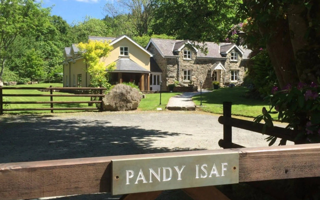 Pandy Isaf Country House B&B