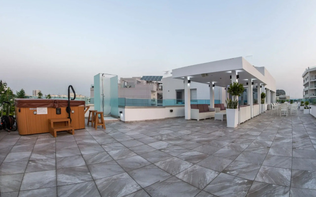 Art & Wine Boutique Hotel