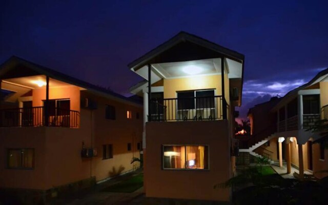 Visit Beautiful Mombasa and Stay at the Wonderful Makweru Villas