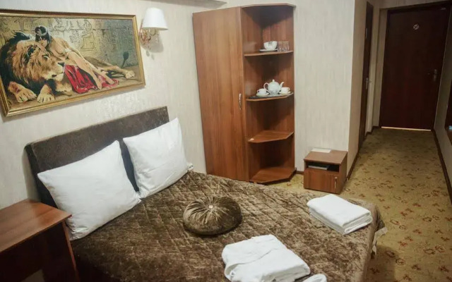 Relax Hotel