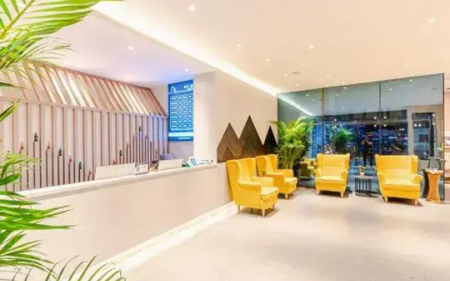 Lingju B & B Hotel