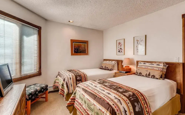 Westwind 406 2BD 2BA Gold Condo