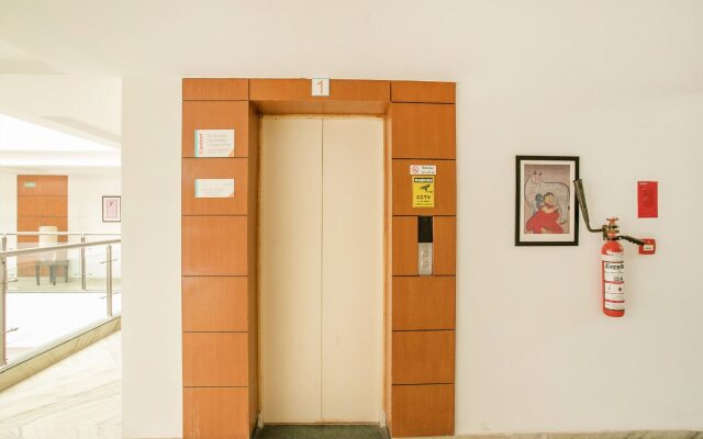 Hotel Sherwood Suites 2 By OYO Rooms